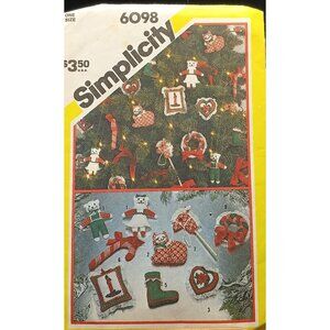 UNCUT Simplicity 6098 Vintage Christmas Ornament Pattern 1983